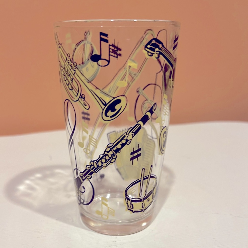 1940’s Hazel Atlas Musical Instruments Themed Bar Glass - Picture 3 of 3